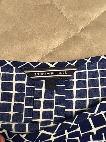 usta geyimi: Tommy Hilfiger qadın bluzası - Model: qısa qol, sərbəst/relaks kəsim — 3