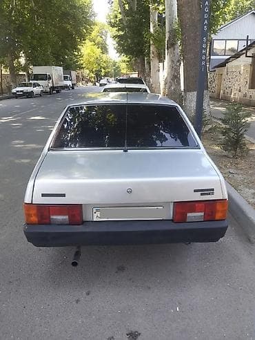 w202 qapi uzluyu: VAZ (LADA) 21099: 1.5 l | 2002 il 370000 km Sedan — 4