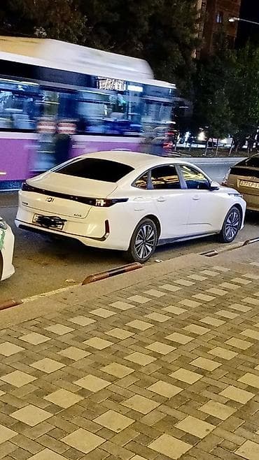 lizing avtomobiller: Jetour : 1.5 л | 2025 г. 32000 км Седан — 4