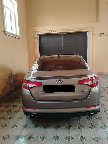 opdima: Kia Optima: 2 l | 2011 il Sedan — 6