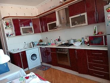Mətbəx mebeli dəsti 1500*3500 olcude, künc yerləşim, qırmızı-bordo