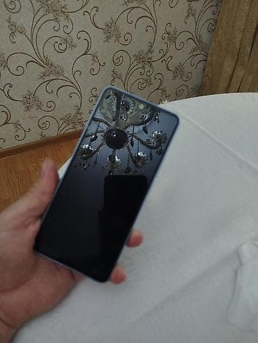 Xiaomi Redmi smartfon hec bir prablemi yoxdu zavoddu usdada olmayib oz