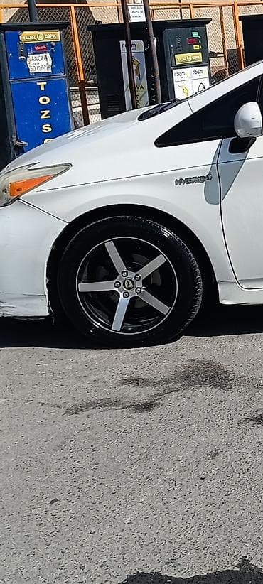 prius sveca: Ölçü r16.prius 20 30 kuzalara gedir.diskler idaldi ciziq bele — 3