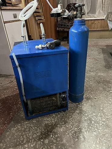 Su, sok, ayran aparatları: CO2 ilə qazlandırma və soyutma üçün aparat dəsti Məhsulun tərkibi: - — 1