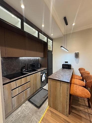 Mənzillər: İcarəyə verilir 2 otaqlı yeni tikili 65 m², Gənclik m. Kateqoriya — 4
