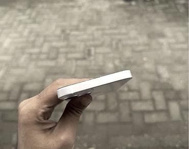 işlenmiş iphone: IPhone 13, 128 GB, Ağ, Zəmanət, Simsiz şarj, Face ID — 5