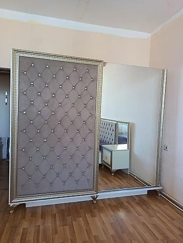 klassik tv stendler: İkinəfərlik çarpayı, Dolab — 4