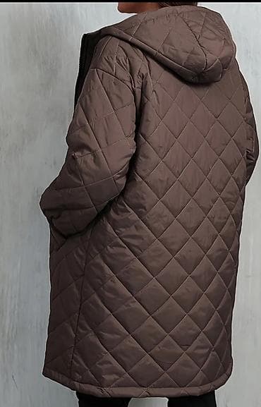 Paltolar: BÖYÜK BƏDƏN QADINLAR ÜÇÜN PALTO.QƏHVƏYİ RƏNGDƏ 2XL.
YENİDİR✅️ — 2