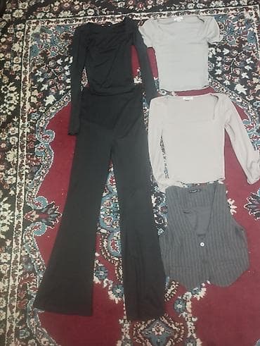 Qadın geyim dəsti – 5 parçadan ibarət ölçü XS Ünvan Əhmədli. M.Hadi at lalafo.az Qadın geyim dəsti – 5 parçadan ibarət ölçü XS Ünvan Əhmədli. M.Hadi