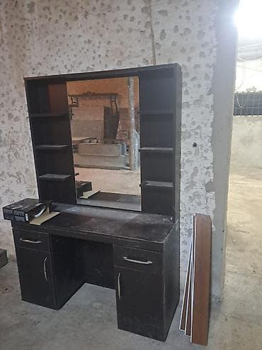 tibbi ref: Salon üçün mebel dəsti – güzgülü iş masaları - Tərkib: 2 ədəd salon — 3