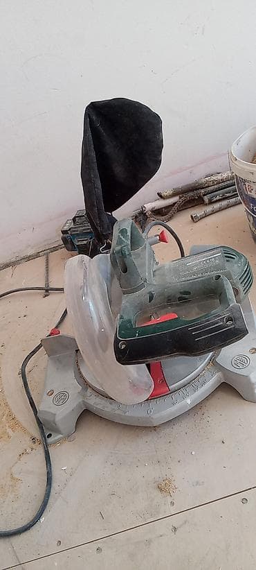Пилы: Künc mişarı (electric miter saw) - Material kəsimi: taxta, MDF — 1