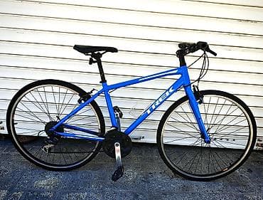 Trek FX 1 hibrid velosiped - Çərçivə: yüngül alüminium, mavi rəng