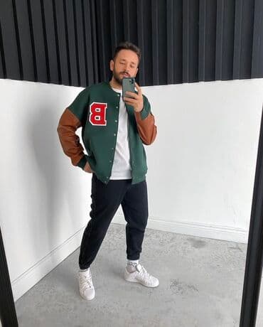 Şalvarlar: Varsity tərzində kişi jaketi - Rəng: tünd yaşıl gövdə, qəhvəyi qol — 2