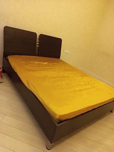 SurayTaxt 85 azn Yaxşı vəziyyətdədir. Ölçü 2/1.60. ünvan 4 mkr (4245)