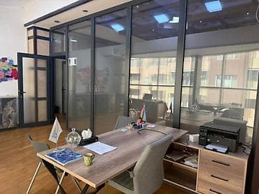 Kommersiya daşınmaz əmlakı: İcarəyə verilir 1 otaqlı ofis 40 m², Elmlər Akademiyası m. Daha 11 — 6