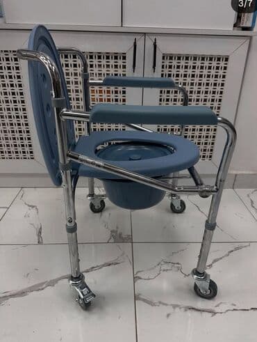 унитаз для инвалидов переносной: Təkərli və tənzimlənən hündürlüklü bu oturacaq, xəstə karşok unitaz — 3