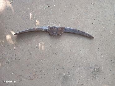 adboynik: İkiucu dəmir kürək/çəngəl başlığı (pickaxe head) - Material: bərk — 3