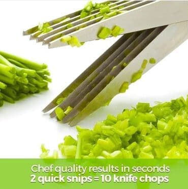 goyərti: Göyerti doğramaq üçün qayçı — 1