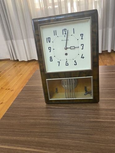 антикварные часы настенные: Taxta korpuslu, retro üslubda dizayn edilmiş masa saatı. Roma — 17