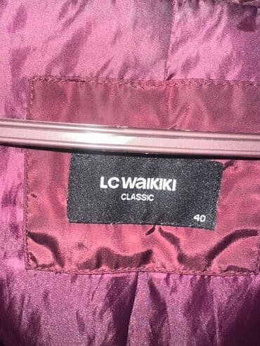 Kurtkalar: Qadın kurtkası. LC WAIKIKı firması . Tünd bordo reng .40 razmer — 2