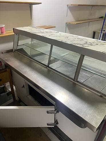 Avadanlığın icarəsi: Vitrin soyuducu əla vəzyətdə 1.50 uzunluğu — 2