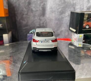 metbex tavan modelleri: Коллекционная модель BMW X4 series F26 Melbourne Silver 2015 Dealer — 17