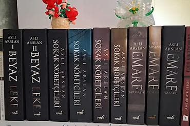 Книги и журналы: Hər Biri 10-12 Manata alınıb, Hər biri yenidir Beyaz leke nın Ayracı — 1