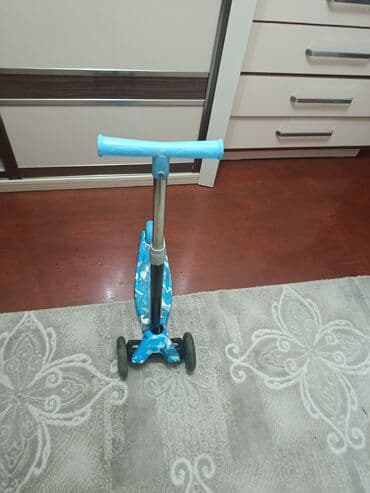 İdman çantaları: Uşaq skuterı – 3 təkərli, mavi rəngdə - İşləkdir, Nasazlığı yoxdur. - — 2