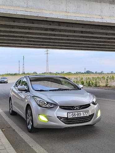 prado 4 mator: Hyundai Elantra: 1.8 л | 2013 г. Седан — 3