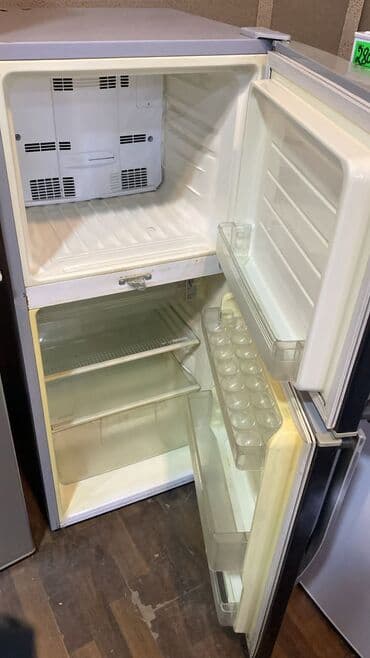 Soyuducular: 2 qapılı Sharp Soyuducu Satılır, rəng - Gümüşü — 2