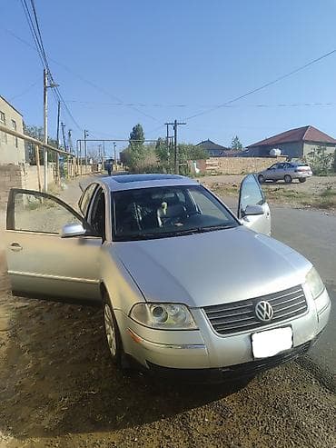 lapet satisi: Volkswagen Passat: 1.8 l | 2002 il Sedan — 1
