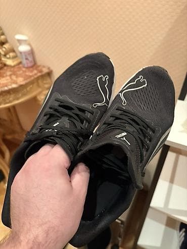 Puma ProFoam Lite kişi qaçış krosovkaları - Rəng: qara, ağ detallarla — 1