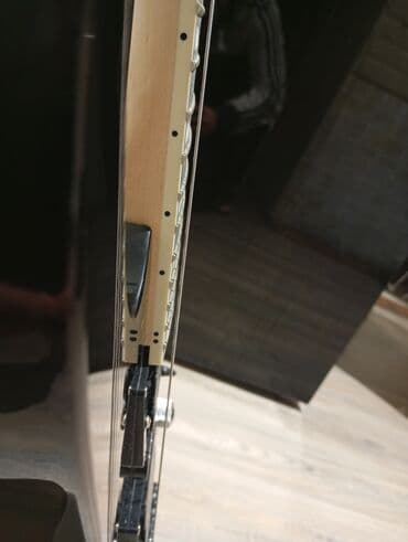 Пианино: Электрогитара, 6 струн — 6