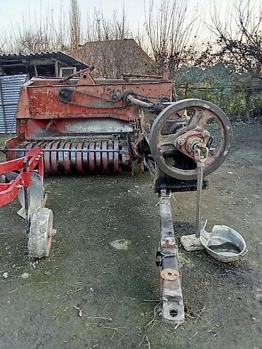 belarus traktoru: Tecli satlir - Traktora qoşulan, PTO ilə işləyən balya presi - Ön — 3