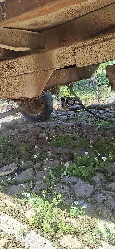 jac t8 ehtiyat hisseleri: Təsvir: - İkioxlu kənd təsərrüfatı qoşqusu (traktor üçün). - Metal — 2