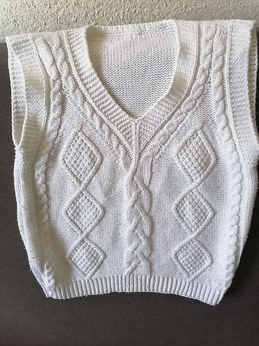 ходунок детский: Детский жакет, чёрного цвета. На 5-6 лет. Цена 10 АЗН платье 4-6 лет — 6