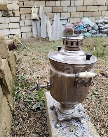 Klassik metal samovar - Material: qalın divarlı metal gövdə, möhkəm