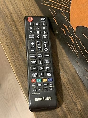 televizor iptv: Televizor Samsung LED ekran 32" — 6