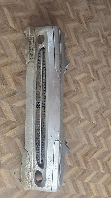 W203 ön bufer yaxşı vəziyyətdədir