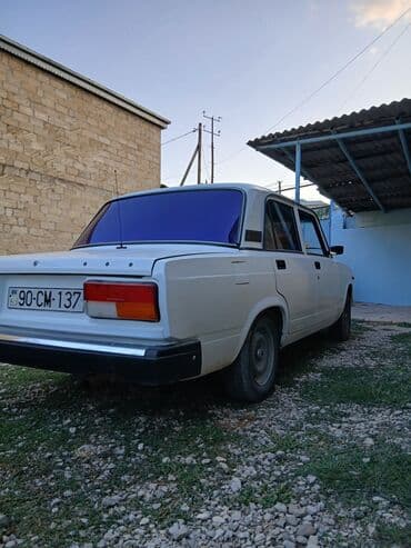 тюнинг авто: VAZ 2107, ağ rəngli sedan - Korpus: 4 qapılı sedan, klassik kvadrat — 8