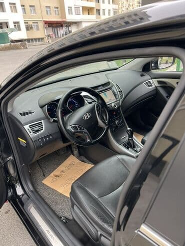 byd maşın qiyməti: Hyundai Elantra: 1.6 l | 2015 il Sedan — 10