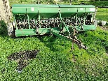 ilkin odenis 1500 azn avtomobil 2017: Taxıl səpən aqreqat (traktor qoşqusu) - Geniş tutumlu toxum bunkerı — 1