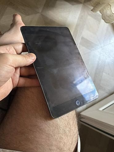 ipad: İşlənmiş Apple iPad mini 5 (2019), 7,9", 256 GB, Ünvandan götürmə — 4