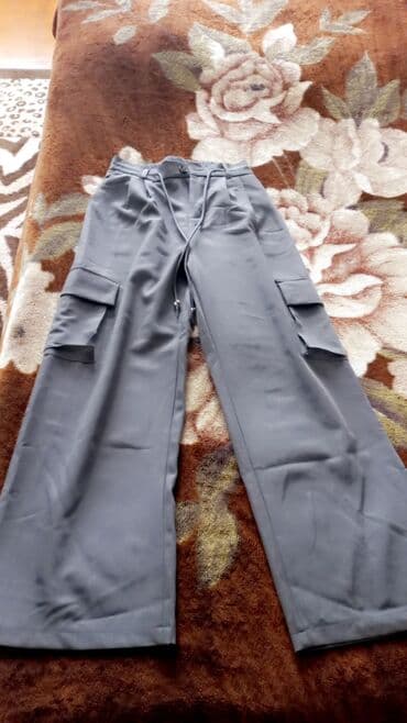 Boz klassik 20 m. L olcu. Cins kombinzon 20m. M olcu. Goy cins 15 m. S lalafo.az -da Boz klassik 20 m. L olcu. Cins kombinzon 20m. M olcu. Goy cins 15 m. S