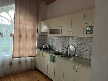 gence kiraye evler 2023: İki mərtəbəli həyətyanı ev - Tikinti: birinci mərtəbə çaydaşı/kərpic — 5