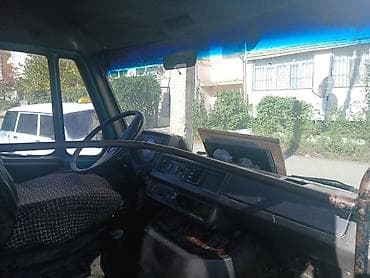 kia sorento 2005: Mercedes-Benz Vito: 2.5 l | 1991 il Mikroavtobus — 6