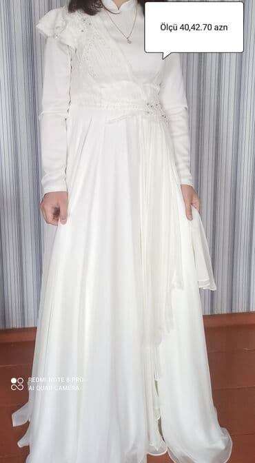 уборка квартир баку: 40azn.Cəmi 1 dəfə geyinilib.Endirimdə olunacaq — 1