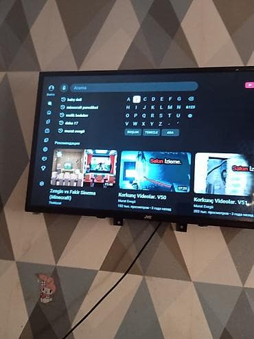 JVC divar tipli televizor - Ekran: Təxminən 32–40 düym diaqonallı