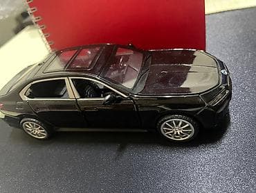 Metal kolleksiya oyuncaq avtomobil – “BWM760” sedan modeli - Rəng — 6