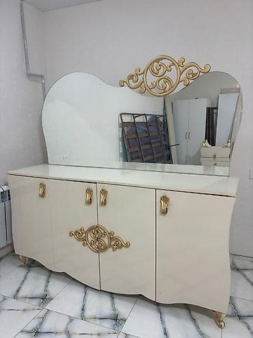 Komot teze kimi 110azn
H.asalanov*afa Е
